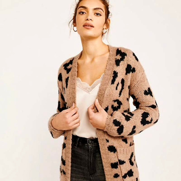 Abercrombie & Fitch Sweaters - NWT Abercrombie & Fitch Leopard Open Front Cardigan Size M